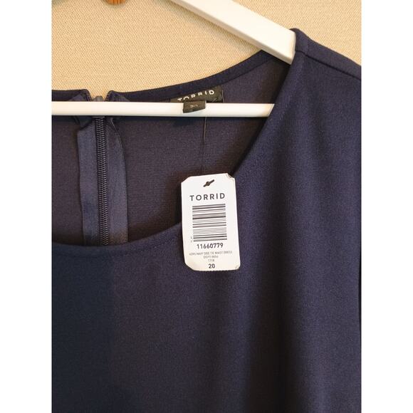Torrid Dress Women 20 Blue Side Tie Waist Stretch Minimalist Corpcore Career NWT - Picture 6 of 12